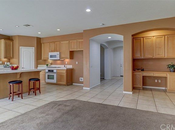 4th image of 3231 Sea Holly Way