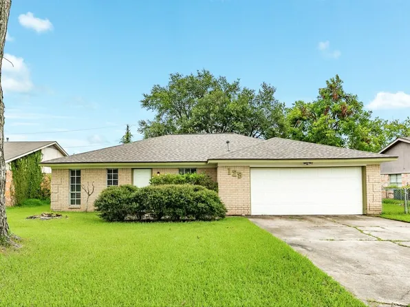 129 La Laja Dr, Angleton, TX 77515