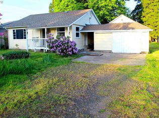 375 S 51st Pl, Springfield, OR 97478