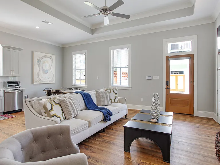 1419 Esplanade Ave — Photo 6