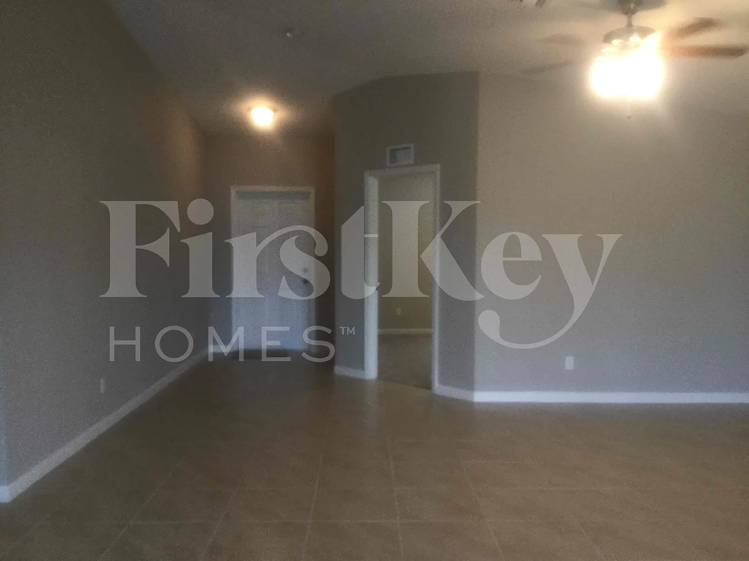 4 bed, 2.0 bath, 1833 sqft, $2,915 — Photo 3