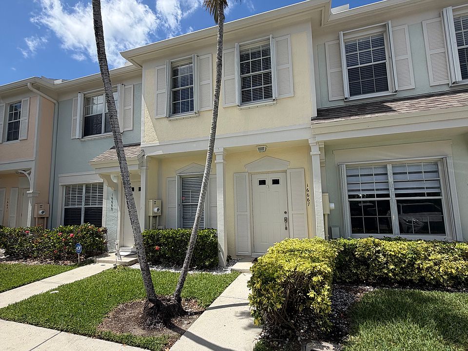 1st image of 16667 Hemingway Dr