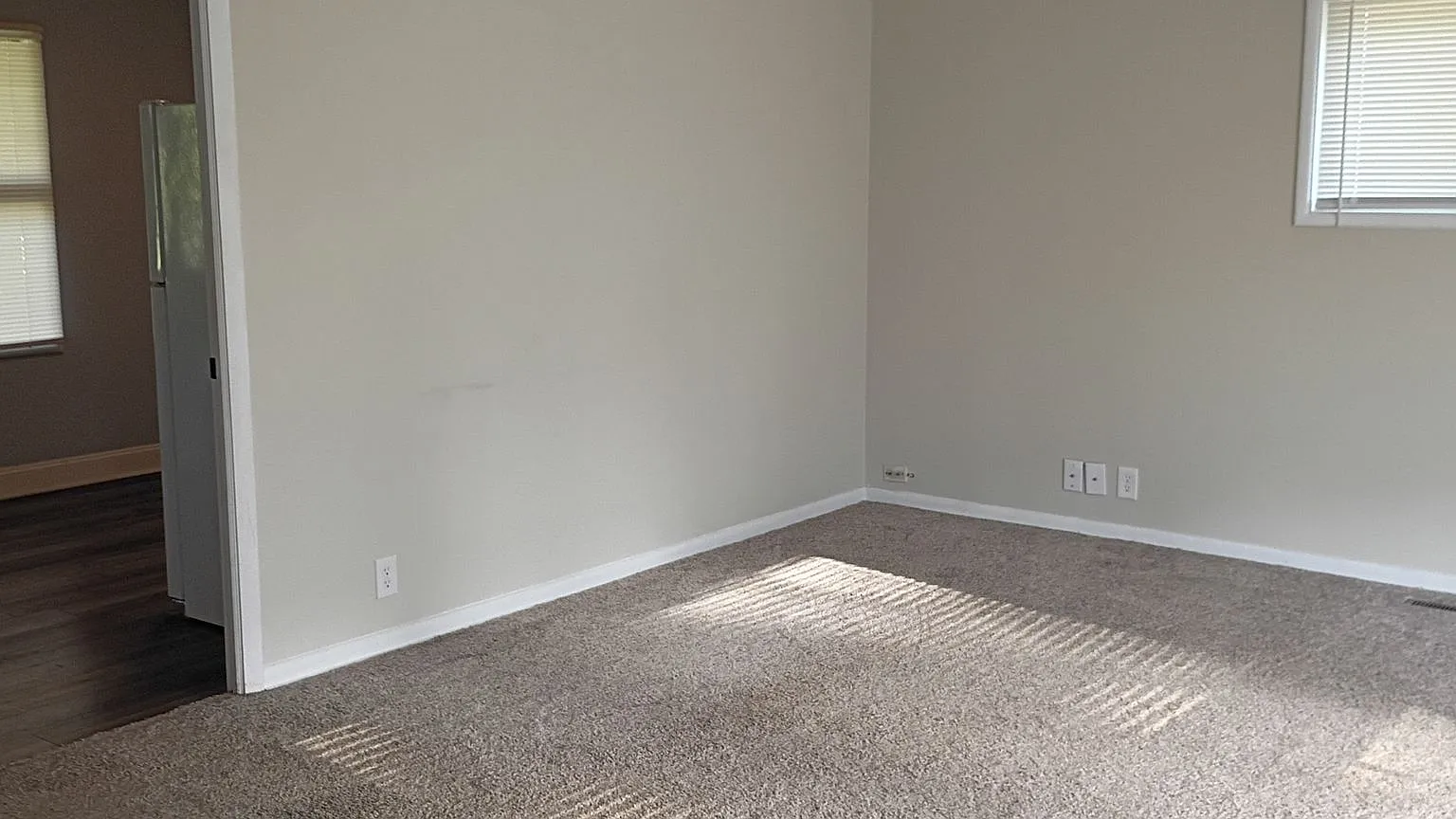 702 Saratoga Ave — Photo 4
