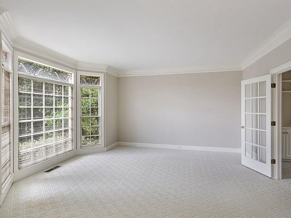 4th image of 4440 Langdon Walk SE