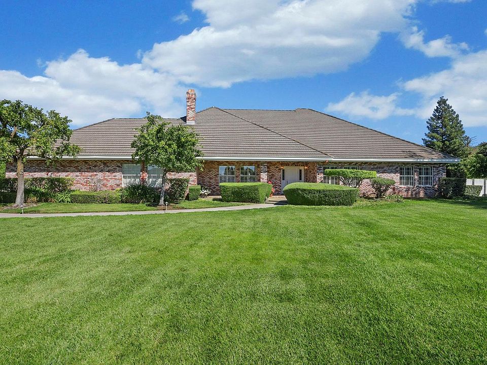 1st image of 24622 Meadow Creek Ct