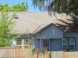 101 Knapp Ln, Eugene, OR 97404