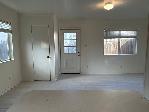 3rd image of 3816 Lasuen Dr #1
