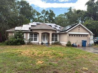 12201 House Finch Rd, Weeki Wachee, FL 34614