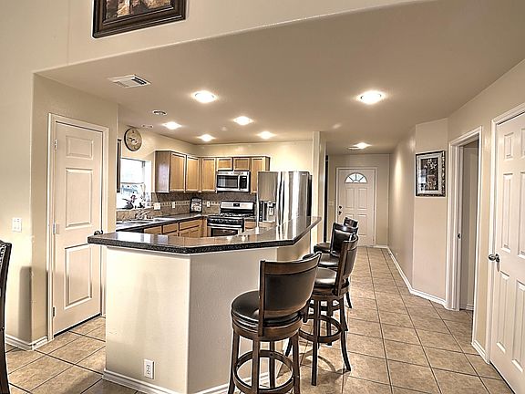 5th image of 2227 Red Valley Dr