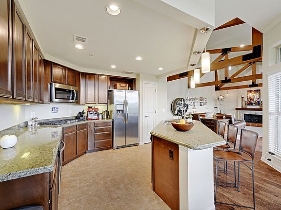 5th image of 12101 N Lamar Blvd #433