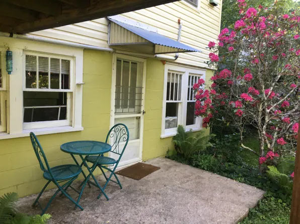 24 Yale St, Asheville, NC 28806
