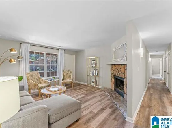 1208 Patton Creek Ln, Hoover, AL 35226