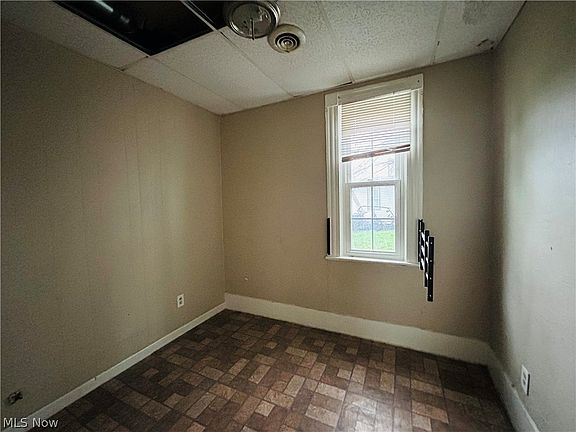 5th image of 4708 Bragdon Ave