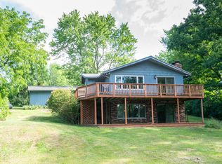 35495 Baseline Rd, Gobles, MI 49055