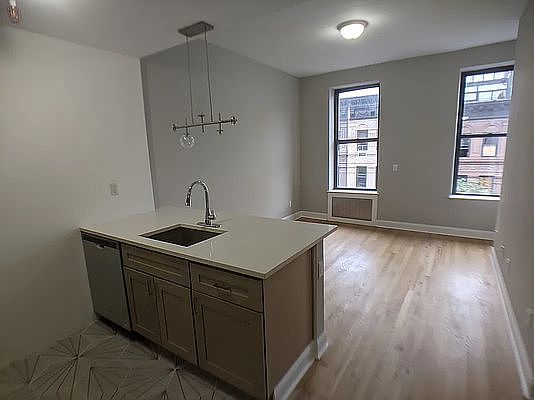1st image of 113 W 75th St #2A
