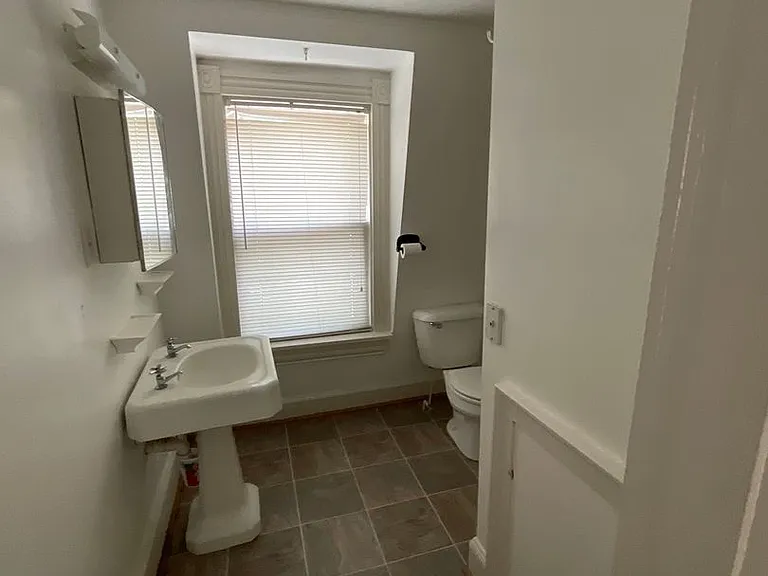 436 Court St #4 — Photo 16