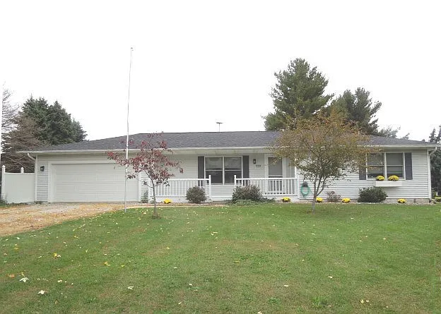 233 Westland Ct photo 1