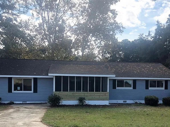 1304 Dave St, Vienna, GA 31092