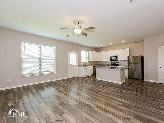 2nd image of 2020 Hialeah Dr