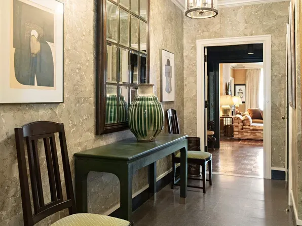 570 Park Avenue image 6 of 14