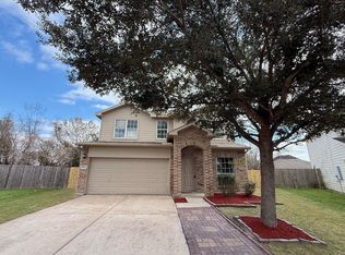 914 Whispering Winds Ct, Baytown, TX 77521