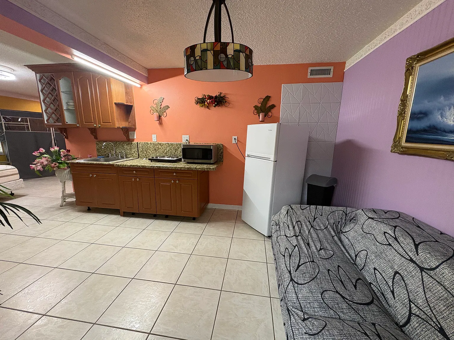 1 bed, 700 sqft, $1,200 — Photo 3
