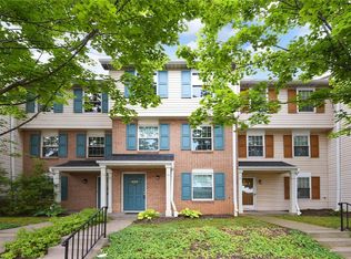3246 Ward St, Pittsburgh, PA 15213