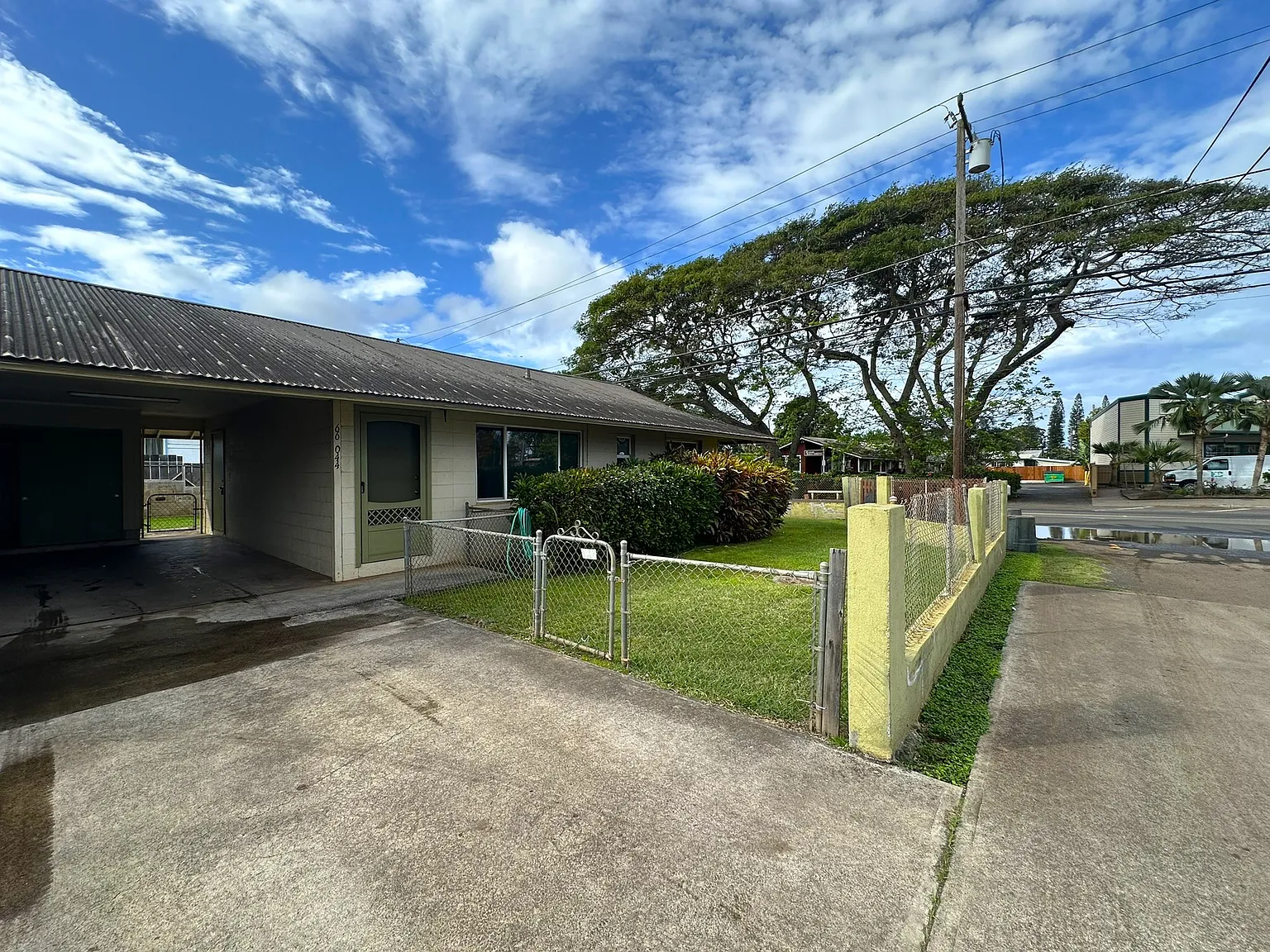 3 bed, 800 sqft, $2,700 — Photo 2