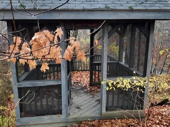 2nd image of 240 Overbrook Dr