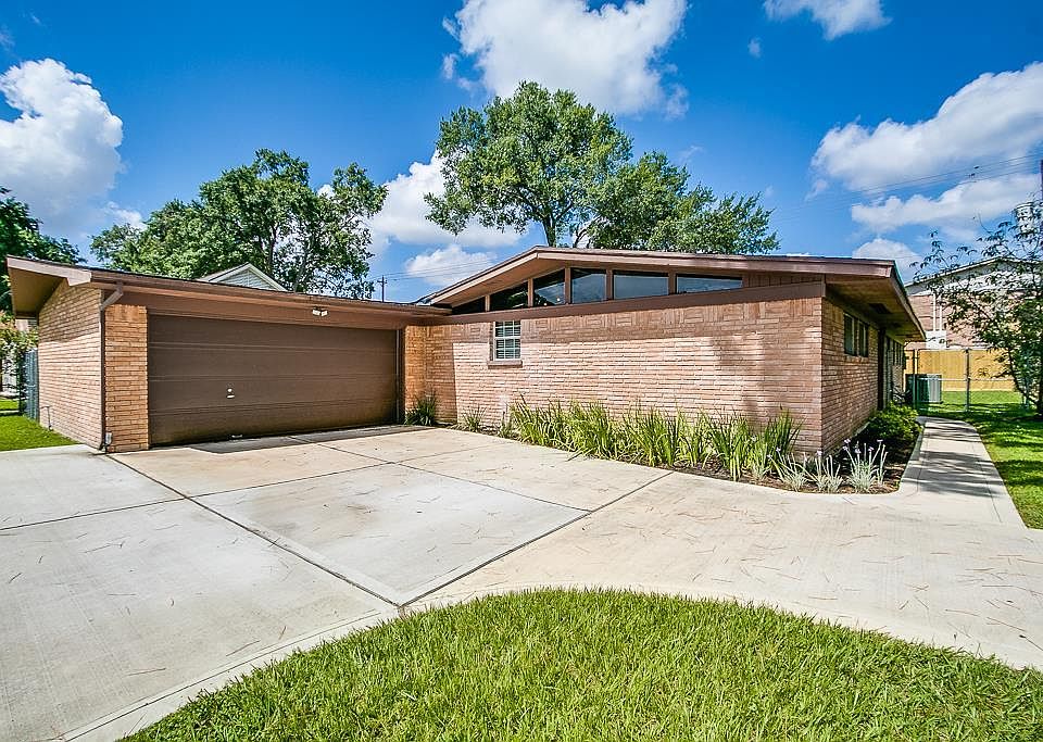 1st image of 1229 Wisterwood Dr
