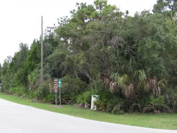 8646 W Admiral Byrd Ln, Crystal River, FL 34429