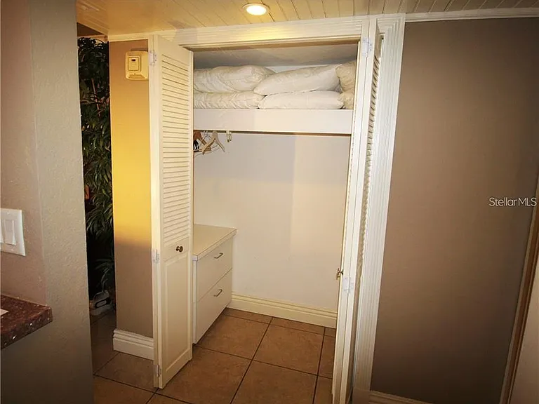 1230 Gulf Blvd #1805 — Photo 14