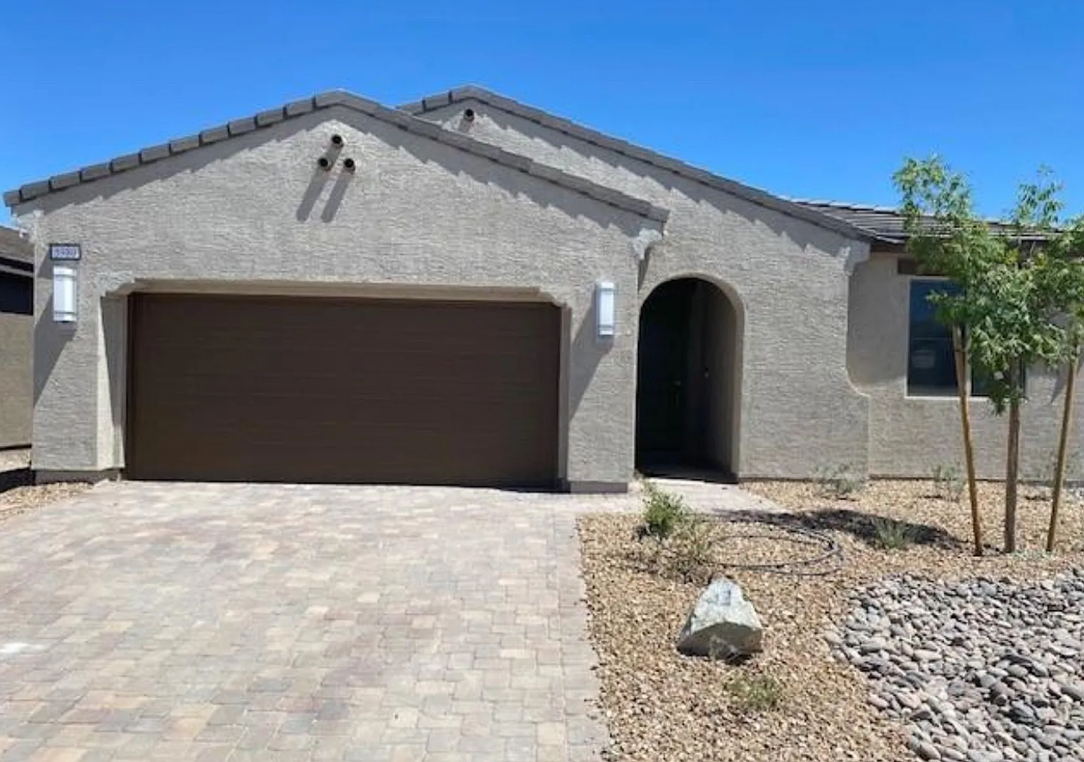 Beautiful one-story home in the golf course community of Mountain Falls — Photo 2