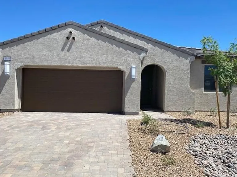 5980 E Drosetta Ave — Photo 2