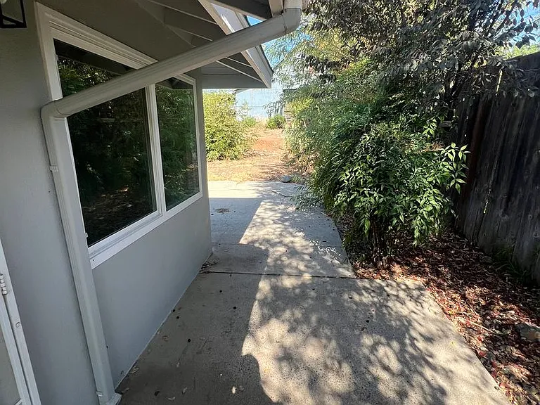 1168 Nevada Ave — Photo 22