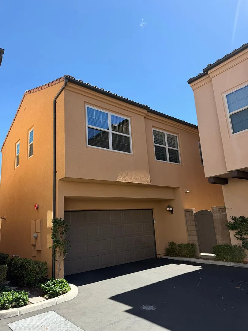 3 Bed, 2.5 Bath Condo- 122 Excursion — Photo 1