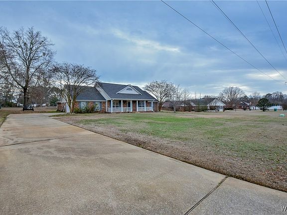 5th image of 1641 Ozier Dr