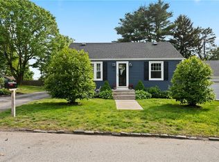 18 Allard St, Cranston, RI 02920