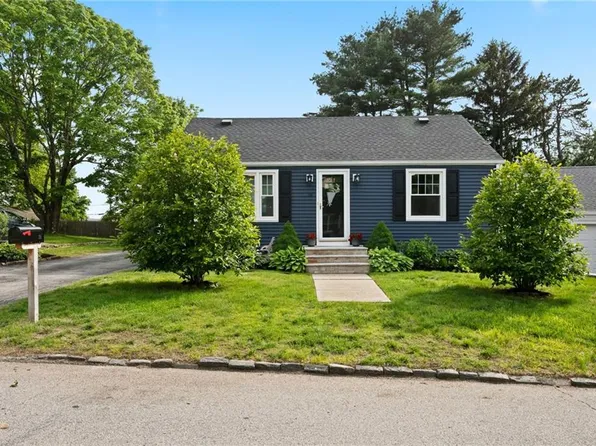 18 Allard St, Cranston, RI 02920