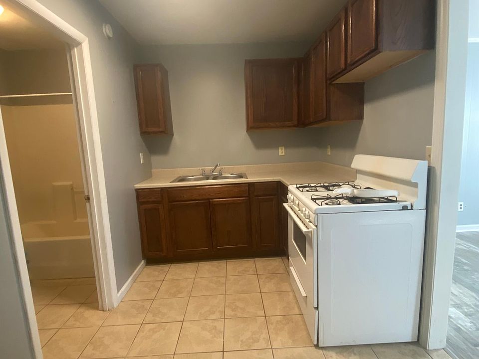 4018 Chloe Rd Pikeville KY Zillow