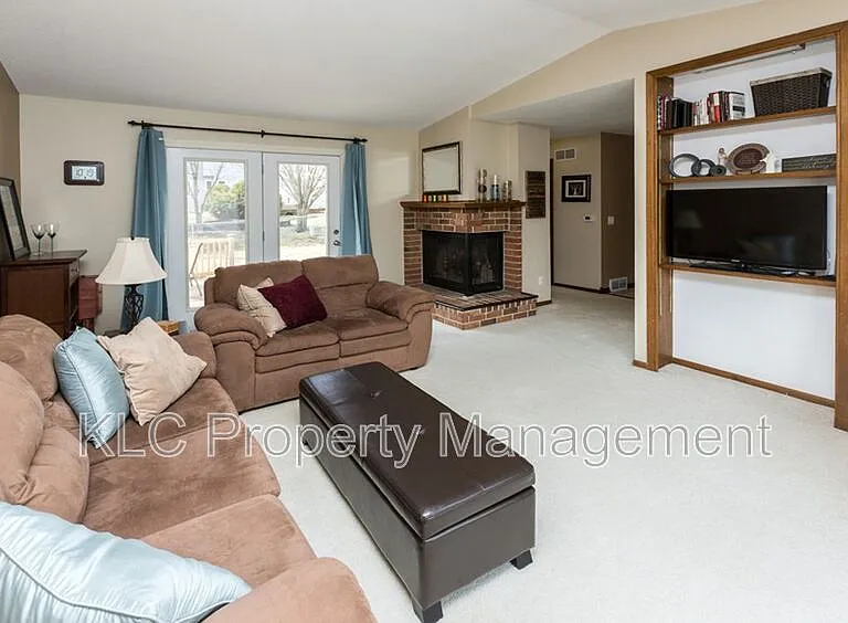 8302 Twana Dr — Photo 7