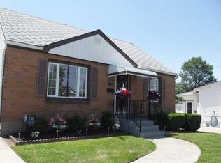 1830 Eggert Rd, Amherst, NY 14226