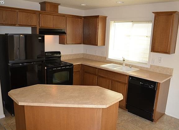 2nd image of 5620 NE 75th Ave