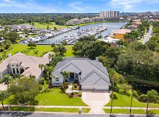 6324 Pasadena Point Blvd, Gulfport, FL 33707