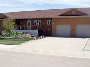 2105 Pauline Cir, Belle Fourche, SD 57717
