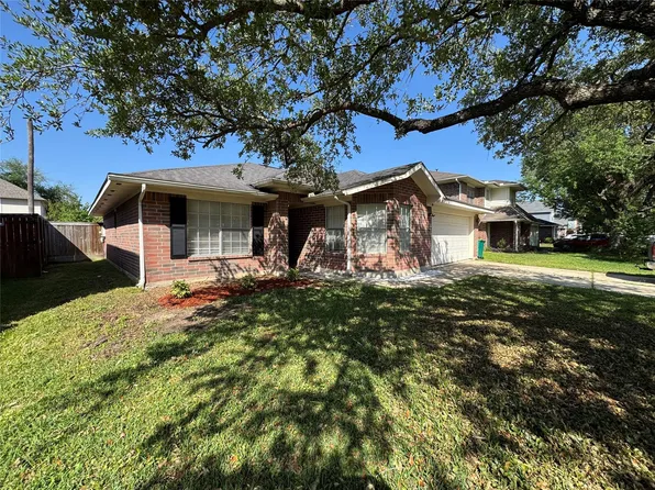 12435 Chalmette St, Houston, TX 77015
