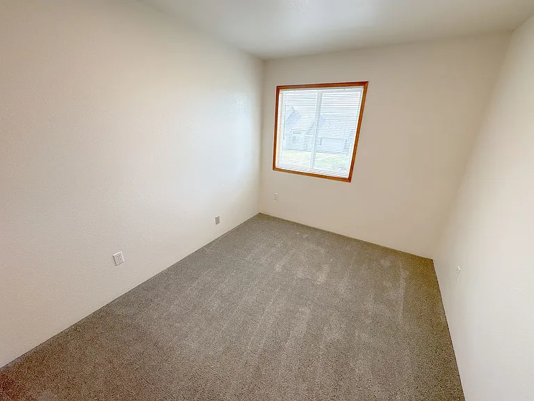 5631 N Hills Dr — Photo 17