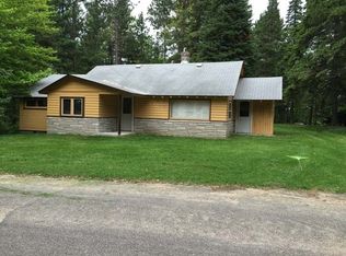 5538 Riverview Dr, Rhinelander, WI 54501