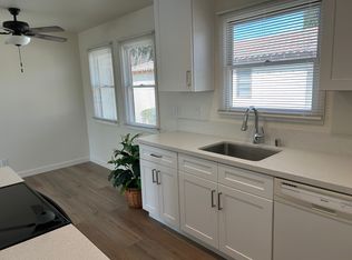 631 S Glassell St APT B, Orange, CA 92866