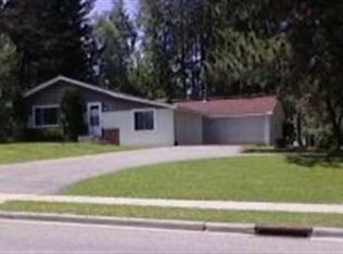 908 S Center Ave, Merrill, WI 54452